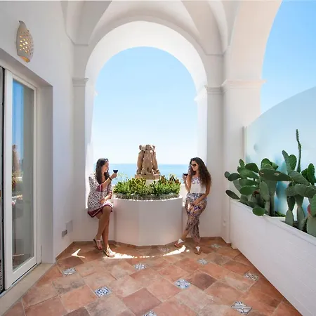 Casa Caprile לינה וארוחת בוקר 2*