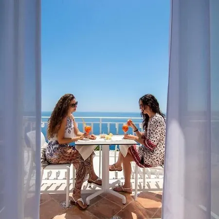 Bed and Breakfast Casa Caprile 4*